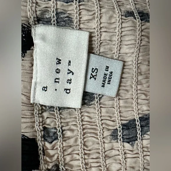 A New Day Women’s XS Strapless Smocked Tube Top Midi Sun Dress, Cream & Black - Picture 10 of 11